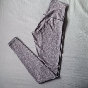 Lululemon wunder under
